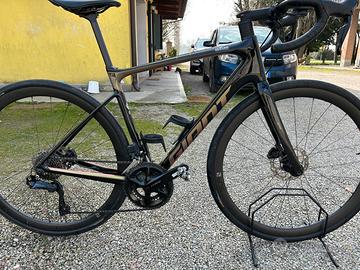 GIANT Defy Advanced pro 1