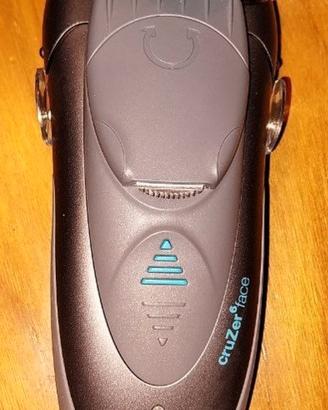 Rasoio e regolabarba Braun cruZer6 face.