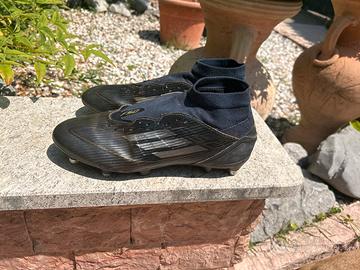 Scarpe da calcio adidas ,f50 nere tacchetti allum.