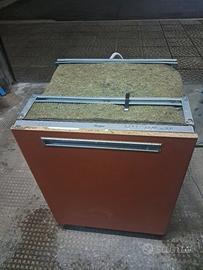 lavastoviglie whirlpool 