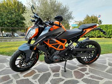 KTM Duke 390