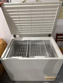 Congelatore Electrolux EC 2703N