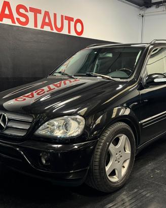 Mercedes ML 55 AMG asi