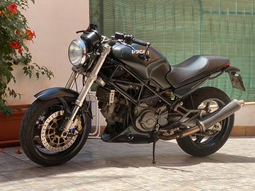 Ducati Monster 750 Dark