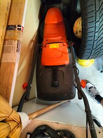 2 taglia erba,taglia siepe e un decespugliatore