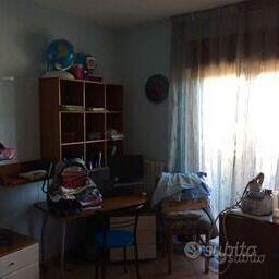 Libreria da muro in ciliegio di qualita'