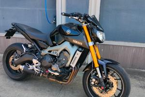 YAMAHA MT 09