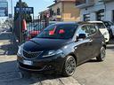lancia-ypsilon-1-0-firefly-hybrid-gold-plus-nera