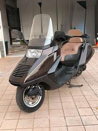 Honda spazio cn 250