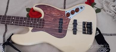 Fender jazz bass mod.American Special anno 2011
