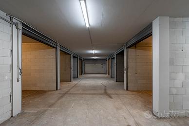 Rif.lu360| magazzino catania