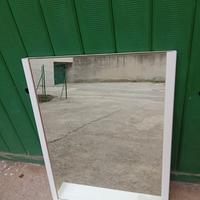 Specchio con mensola