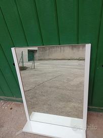 Specchio con mensola