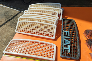 Trattore fiat 250 300 350 e 420 griglie nuove