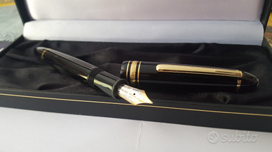 Penna stilografica Mont Blanc Meisterstuk