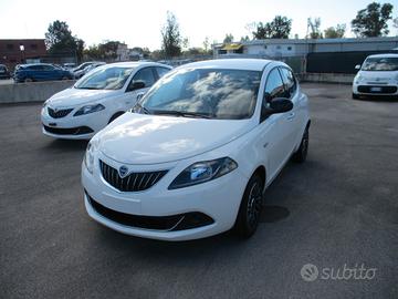 Lancia Ypsilon 1.0 FireFly 5 porte S&S Hybrid Plat