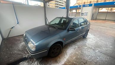 Renault 19