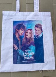 Tote bag, t-shirt e 7 cartoline 'Love me Love me'
