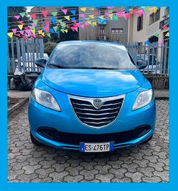 Lancia Ypsilon 0.9 TwinAir 85 CV Elefan/Blu-2013