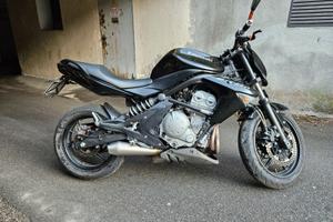 Kawasaki ER-6N 650 – 07/2008 - nera