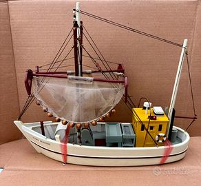 Authentic Models “Mary Jeanne” barca da pesca