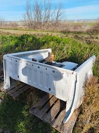 cassone Nissan King Cab sport 2500cc 190cv