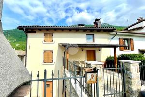 RUSTICO A CAPRINO VERONESE