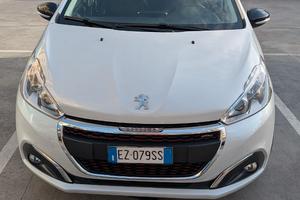 PEUGEOT 208 GT Line 1.2 benzina 110 CV aut.