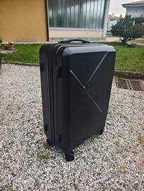Trolley medio rigido nero (64x40x25 cm)