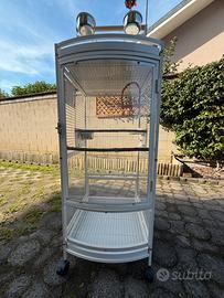 Gabbia pappagallo e uccelli