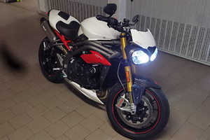 Triumph Speed Triple R