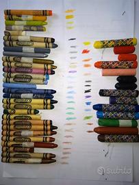 Set di pastelli a cera di varie marche