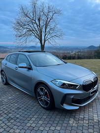 Bmw 118i MSport grigia opaca