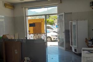 Muri per attività commerciali