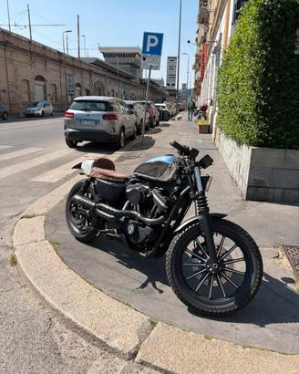 HARLEY DAVIDSON  883 IRON