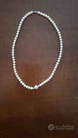 Collana di perle Oriente con sfere in oro diamanta