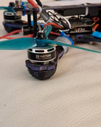 Motore Brushless drone fpv F40 2400 KV