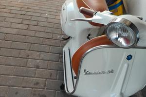 Vespa Faro tondo 