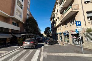 Locale commerciale - trieste/santa costanza