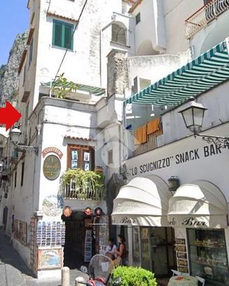 3 LOCALI A AMALFI