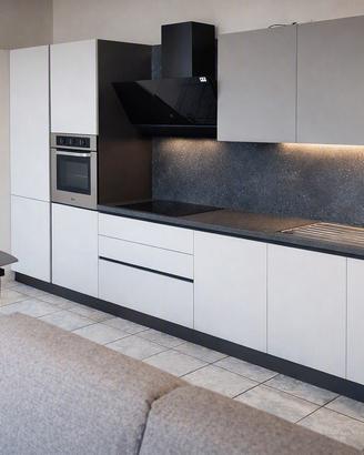 cucina nuova completa di elettrodomestici