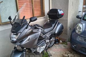 Honda NT700V Deauville 700