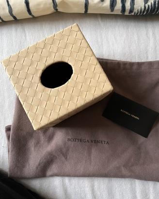 Porta fazzoletti Bottega Veneta.