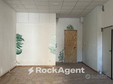 PARMA - MAGAZZINO INGRESSO INDIPENDENTE