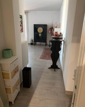 Appartamento trilocale recente con garage