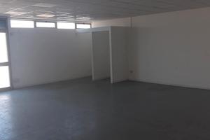 Locale o box uso ufficio e deposito custodito h24