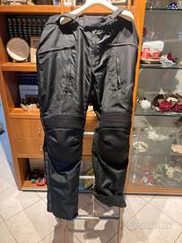 pantaloni da moto