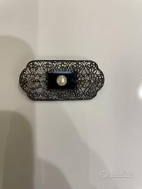 gioiello da donna antico