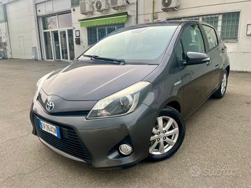 Toyota Yaris 1.5 Hybrid 2014 131.000km perfetta