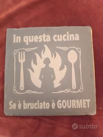 sotto pentola  ironico